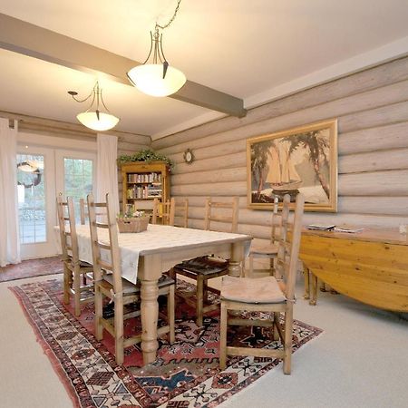 The Lodge At Weir'S Beach Metchosin Экстерьер фото