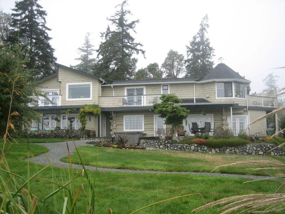 The Lodge At Weir'S Beach Metchosin Экстерьер фото