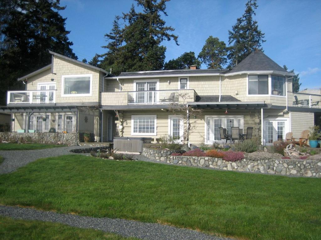The Lodge At Weir'S Beach Metchosin Экстерьер фото