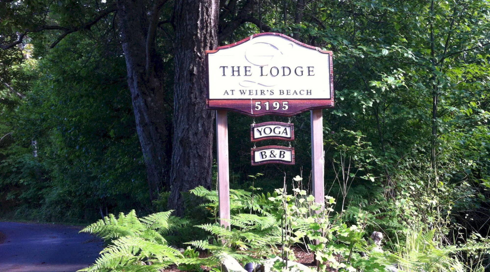 The Lodge At Weir'S Beach Metchosin Экстерьер фото