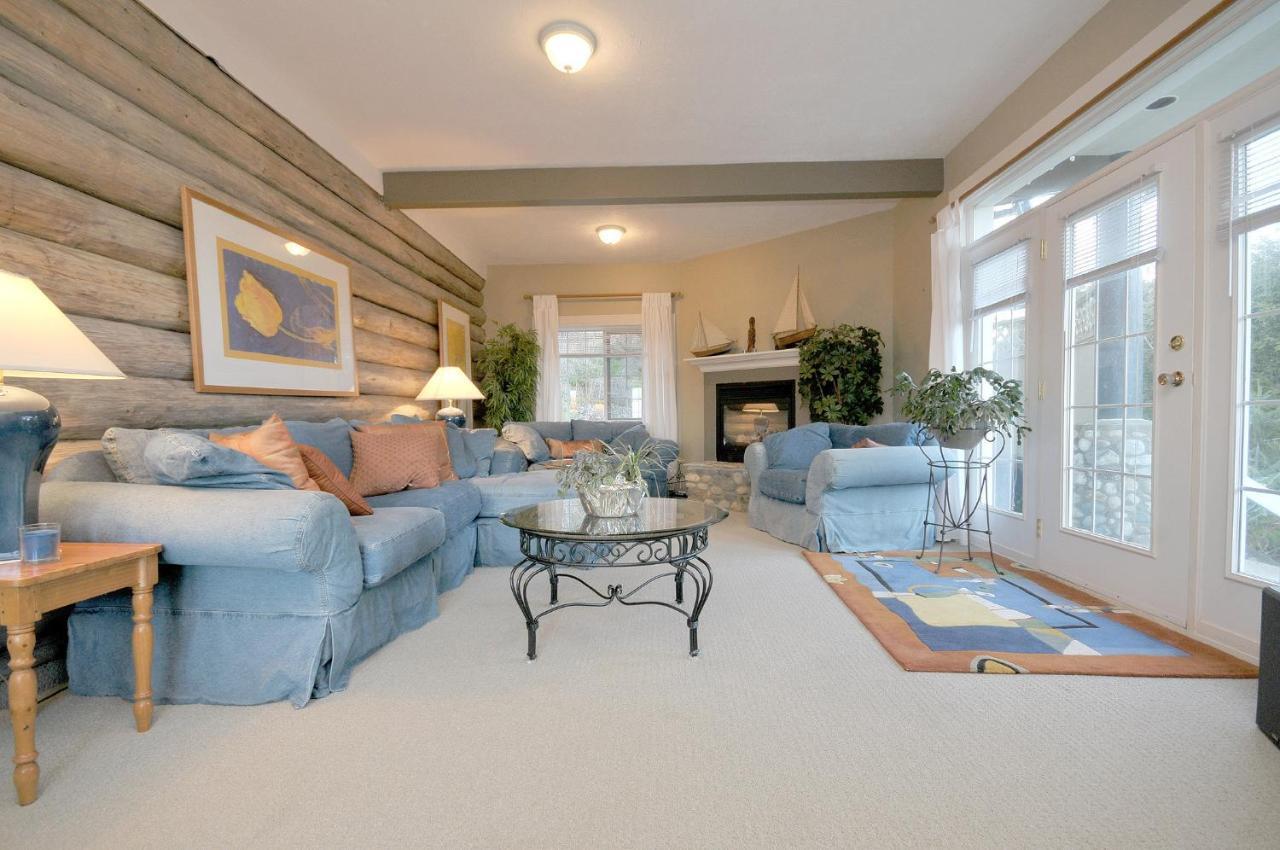 The Lodge At Weir'S Beach Metchosin Экстерьер фото