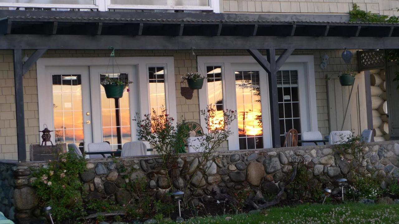 The Lodge At Weir'S Beach Metchosin Экстерьер фото